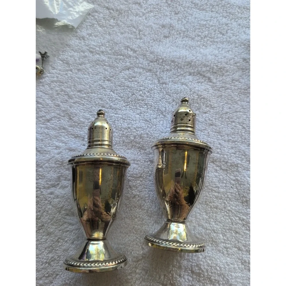 Sterling Silver Weighted Salt &‎ Pepper Shaker By Duchin Creation